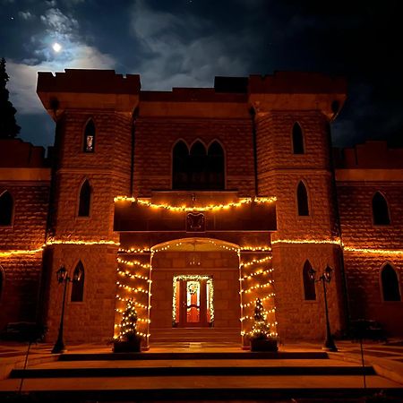 The Castle - Your Unique Way Of Retreat Borowez Exterior foto
