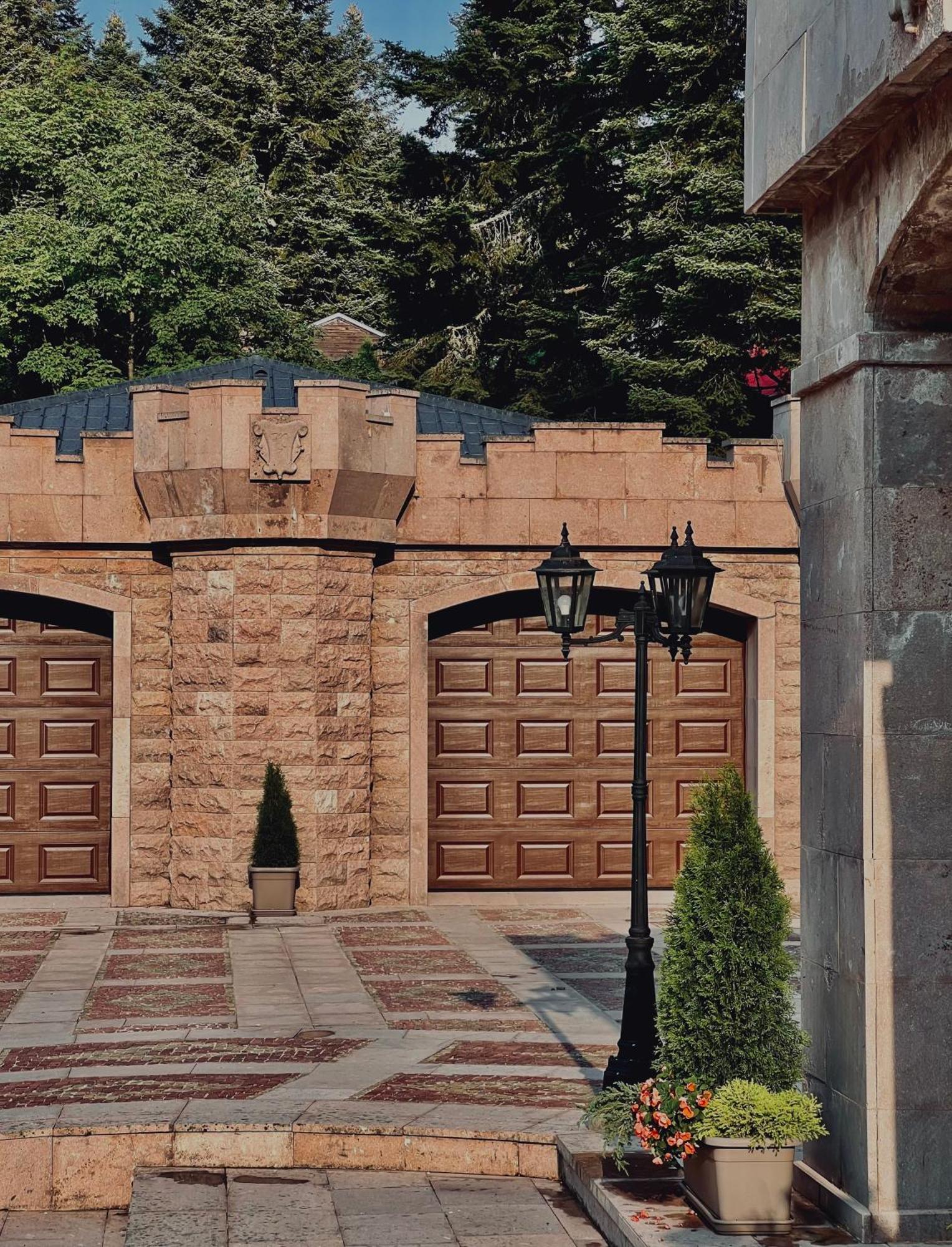 The Castle - Your Unique Way Of Retreat Borowez Exterior foto